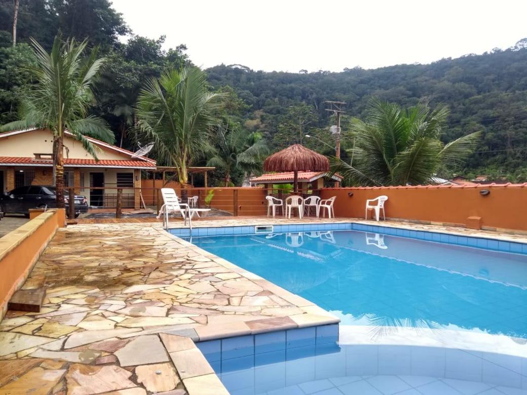 Chale Residencial Bosque Da Cocanha 卡拉瓜塔图巴 外观 照片